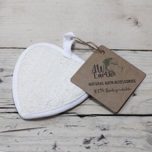 Heart Shaped Natural Loofah Body Scrub for Gentle Exfoliation