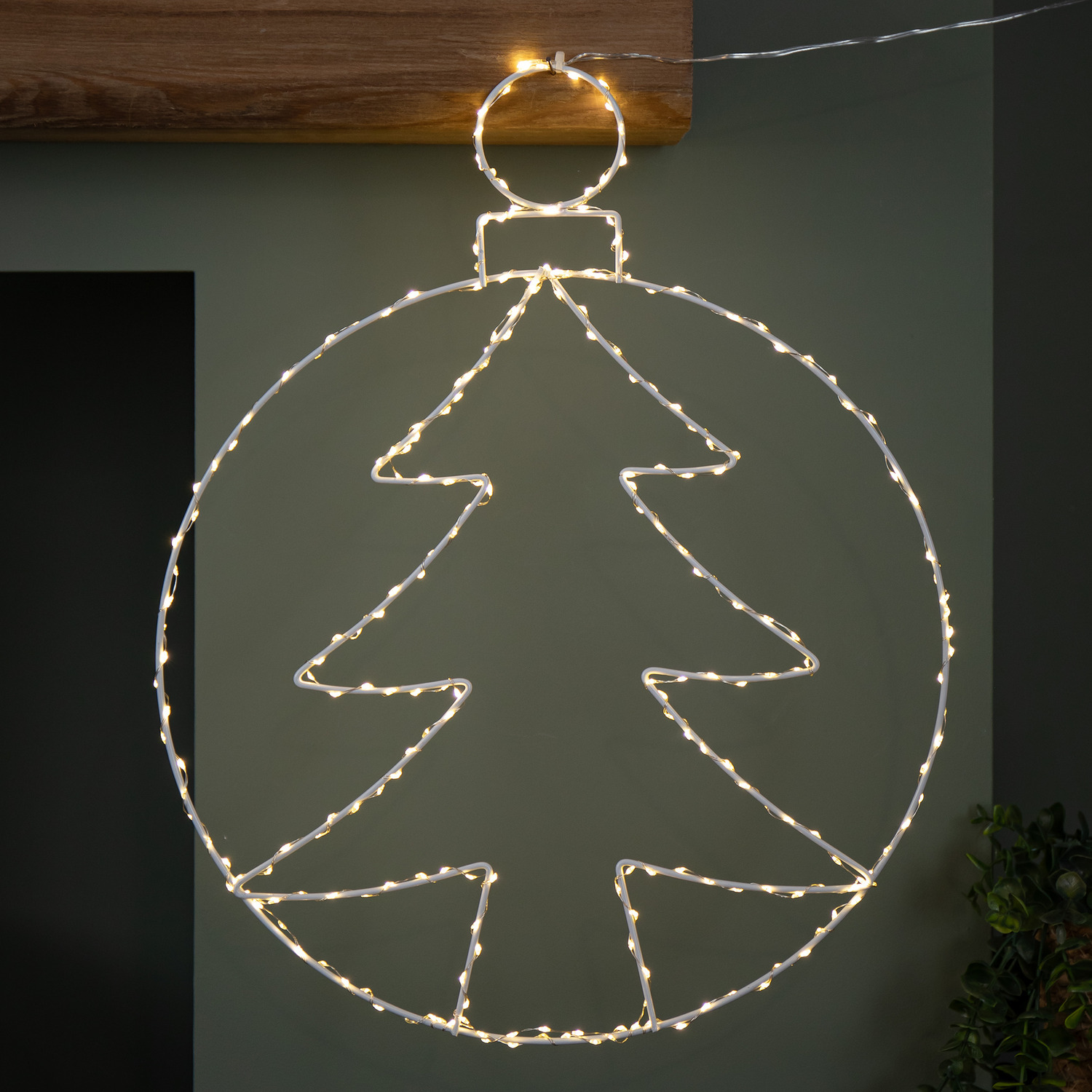 B&Q - 48Cm X 38Cm Light Up Hanging Christmas Tree Bauble With 250 Warm White Leds - Image 4
