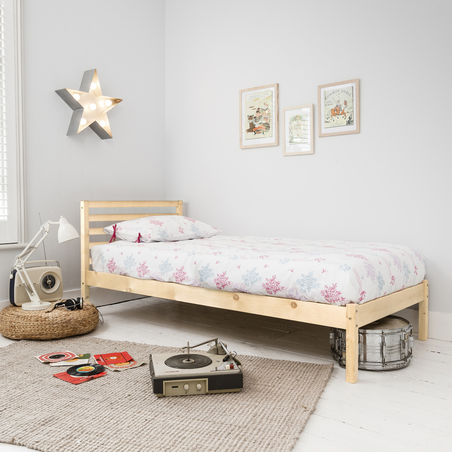 Larson Single Bed - Pine