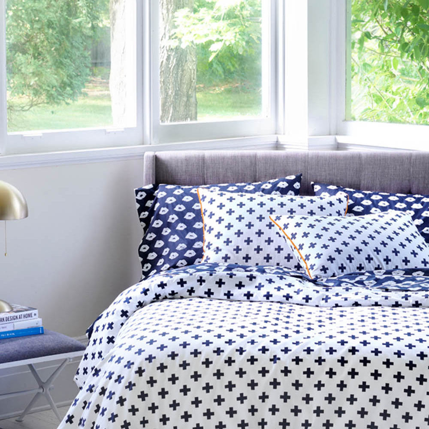 Martex Black Painted Lips Fitted Sheet