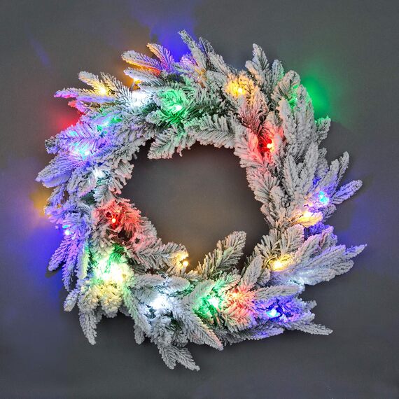 55cm Prelit Imperial Pine Green Christmas Wreath, Warm White LED