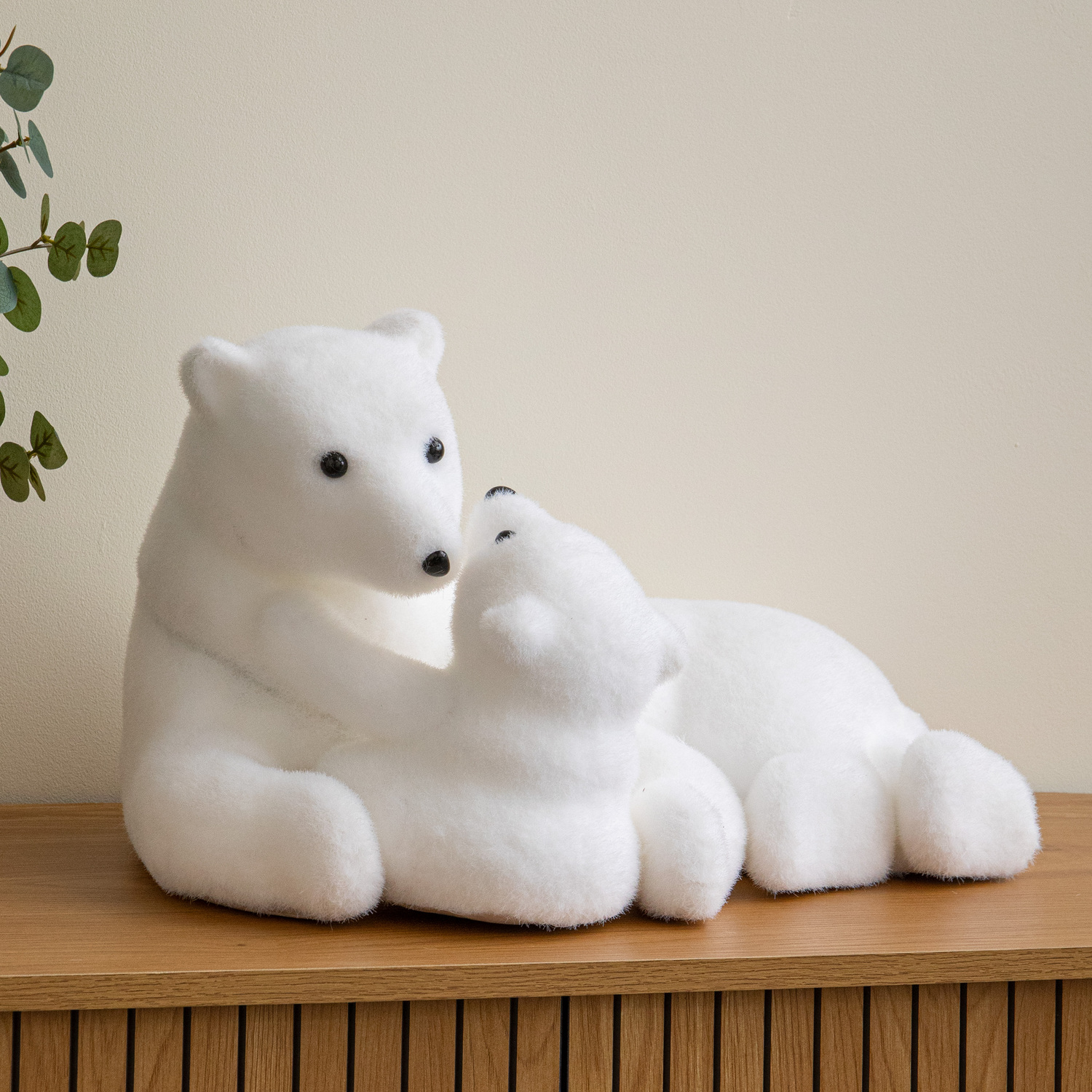 Freestanding Flocked Polar Bear And Cub Christmas Decoration 49Cm White/Black Samuel Alexander - Image 4
