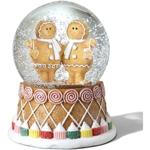 Gingerbread People with Cupcake Base Christmas Snow Globe
