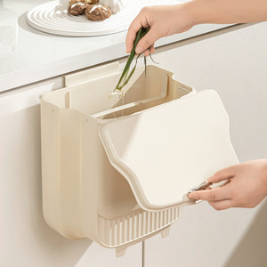 Livingandhome Foldable Hanging Kitchen Bin