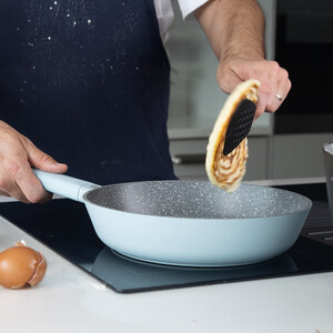 MasterClass 26cm Cast Aluminium Frying Pan, Non-Stick PFA Free, Sky Blue, Medium