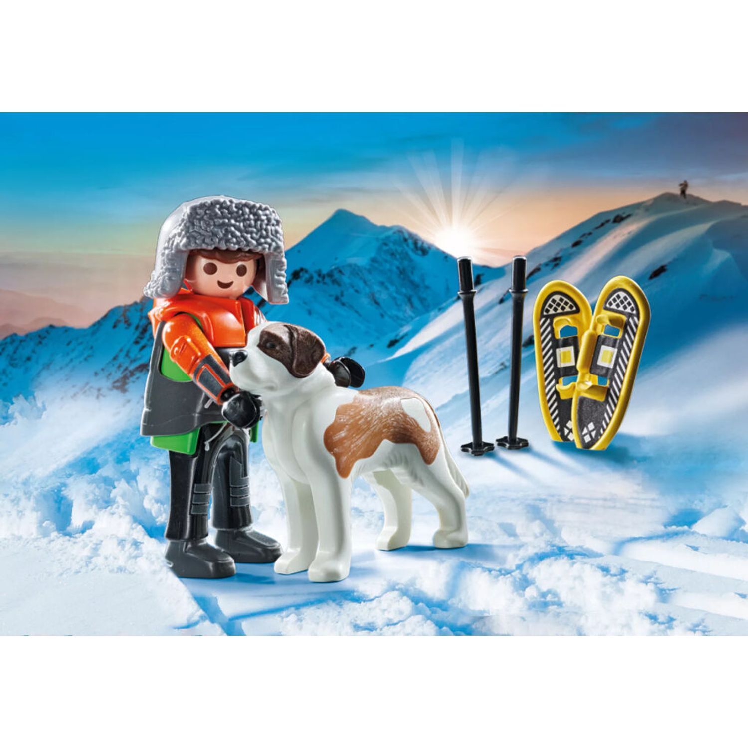 Hiker with Saint Bernard - Brown