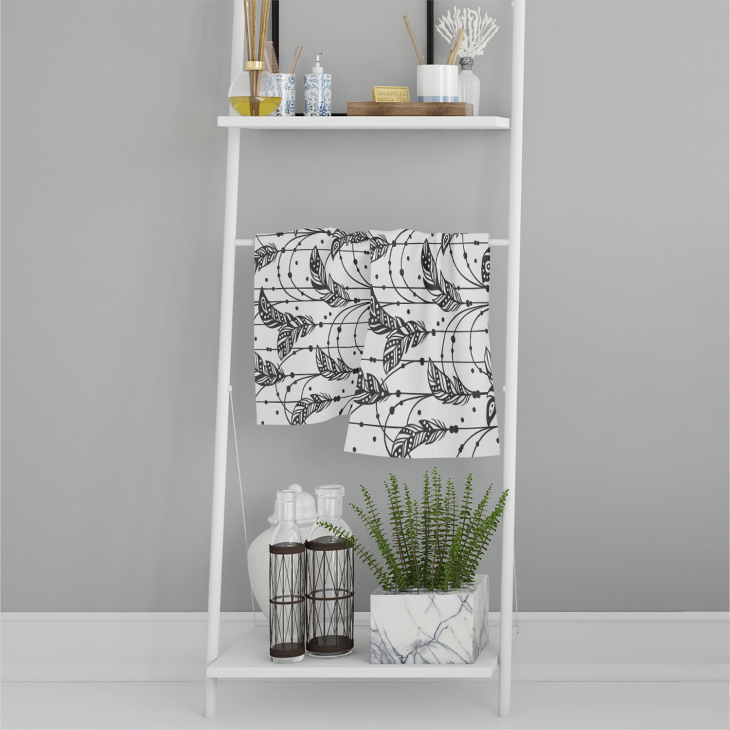 Hand Drawn Bohemian Chic Style Bath Towel - Black