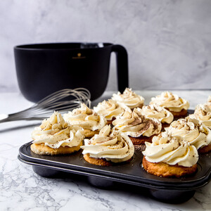 MasterClass Non-Stick 12 Hole Deep Baking Pan