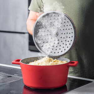 MasterClass Cast Aluminium Red Casserole Dish, 2.5L