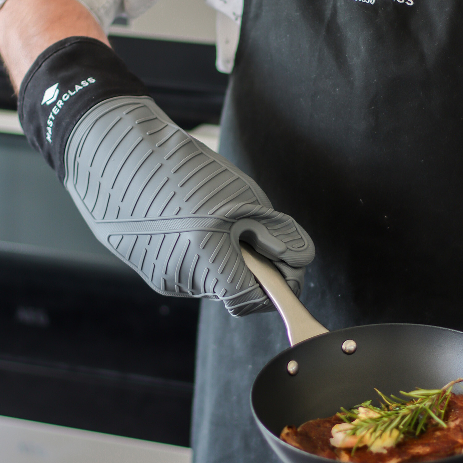 Image of MasterClass Waterproof Silicone Oven Glove -&hellip;