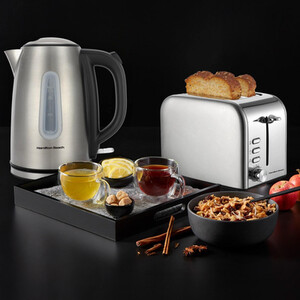 Rise Polished Kettle and 4 Slice Toaster Bundle