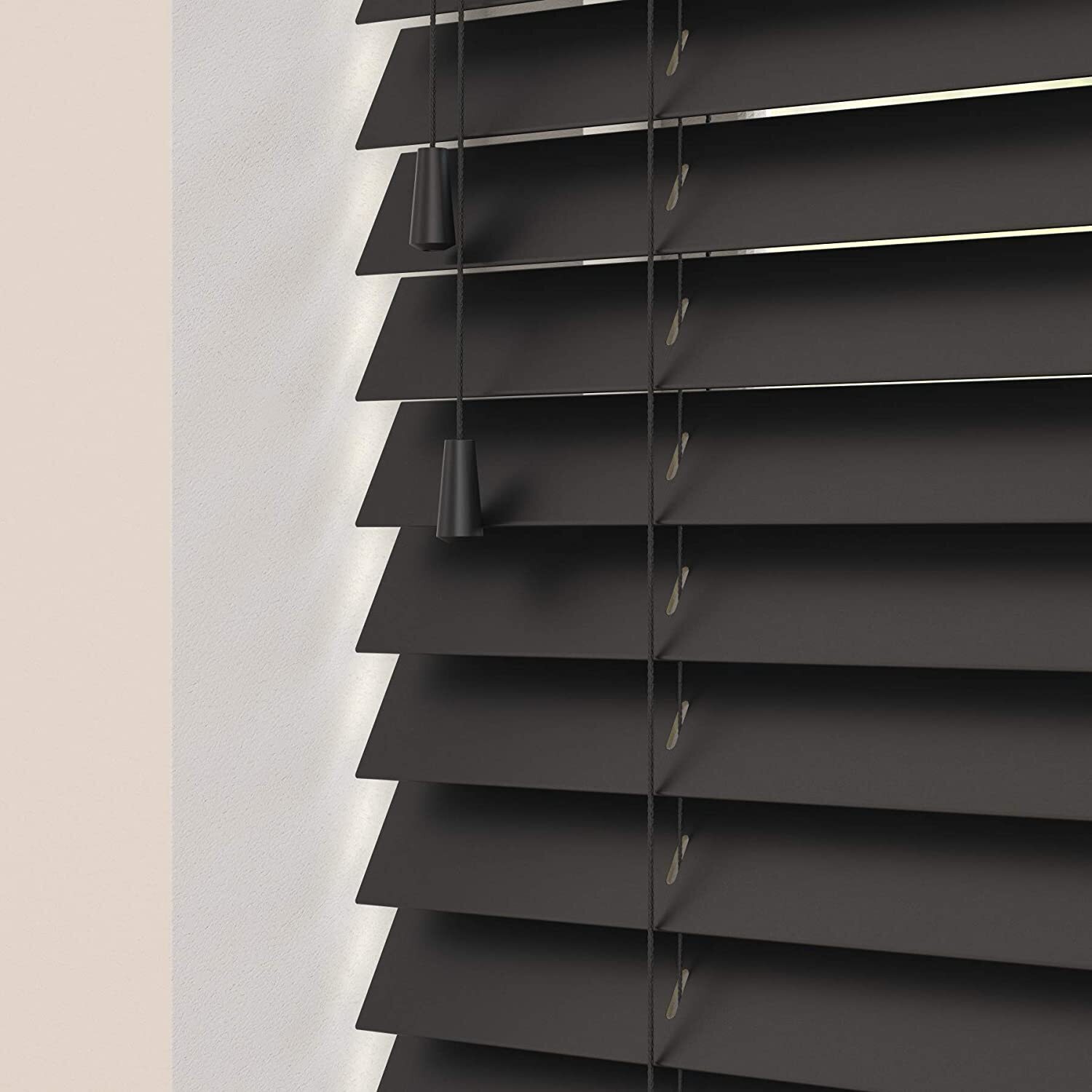 Wooden Venetian Blinds With Strings - Ink Black / 75