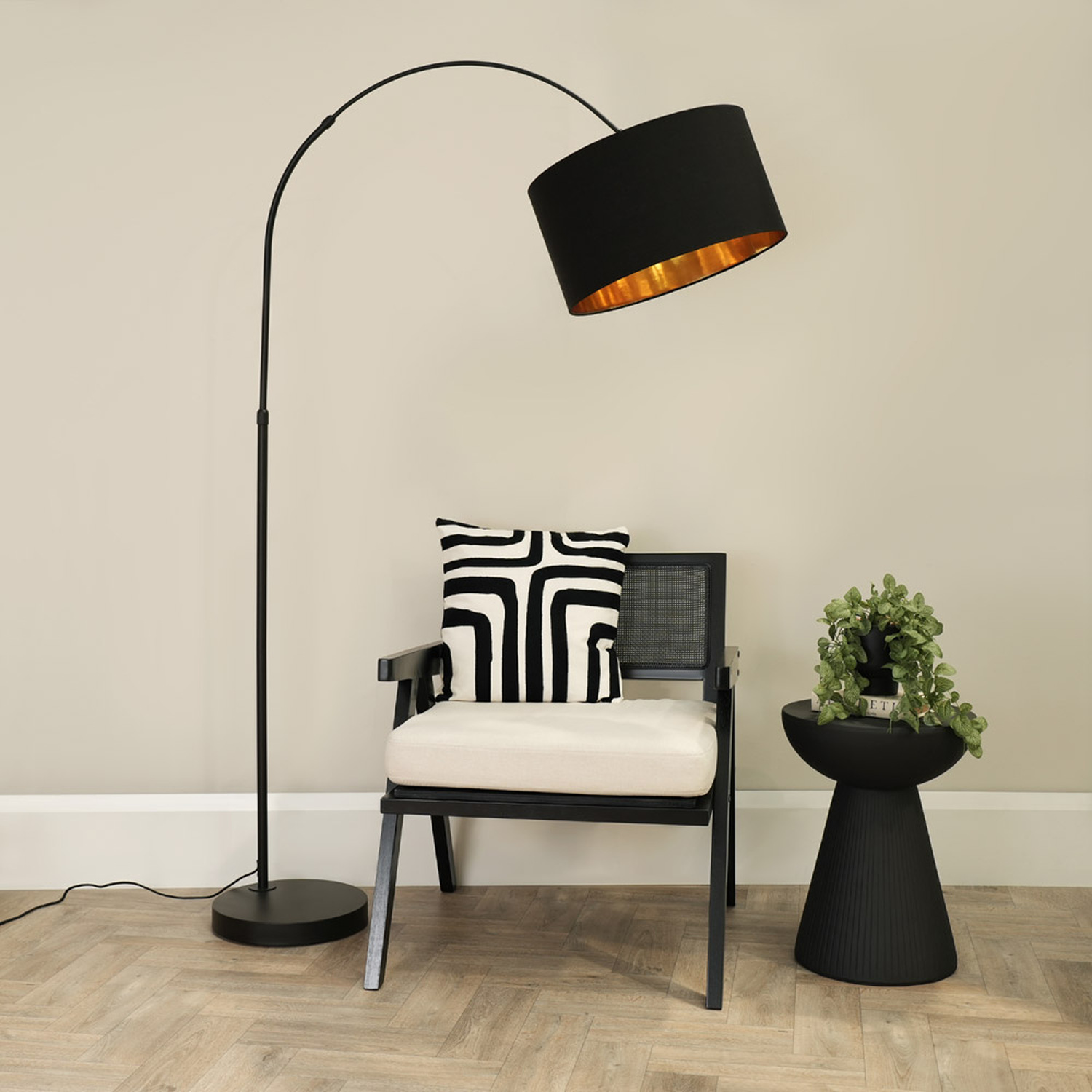 Image of Louis Floor Lamp with Metallic Inner&hellip;