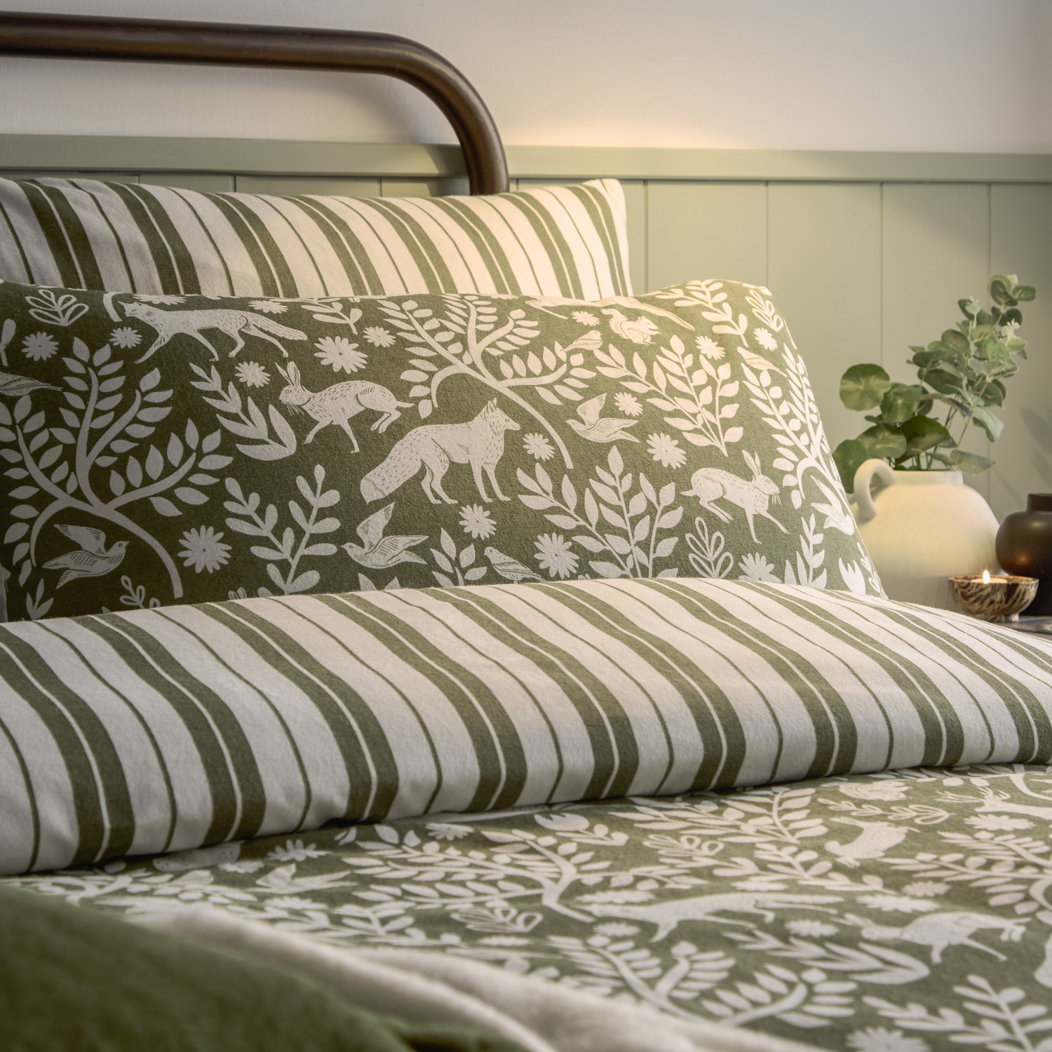Skandi Woodland Brushed Cotton Duvet Cover Set - Thyme Green King