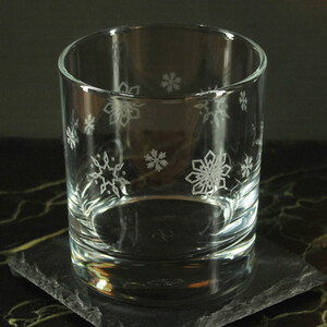 Engraved Set of 4 Side Whisky 11.5oz Snowflake Pattern Design