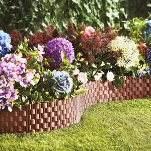 Flexible Faux Rattan Lawn Edging Fence