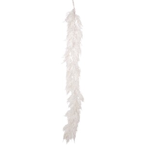 Pineceder with Glitter Garland