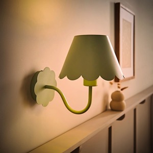 Hattie Scallop Rechargeable Wall Light