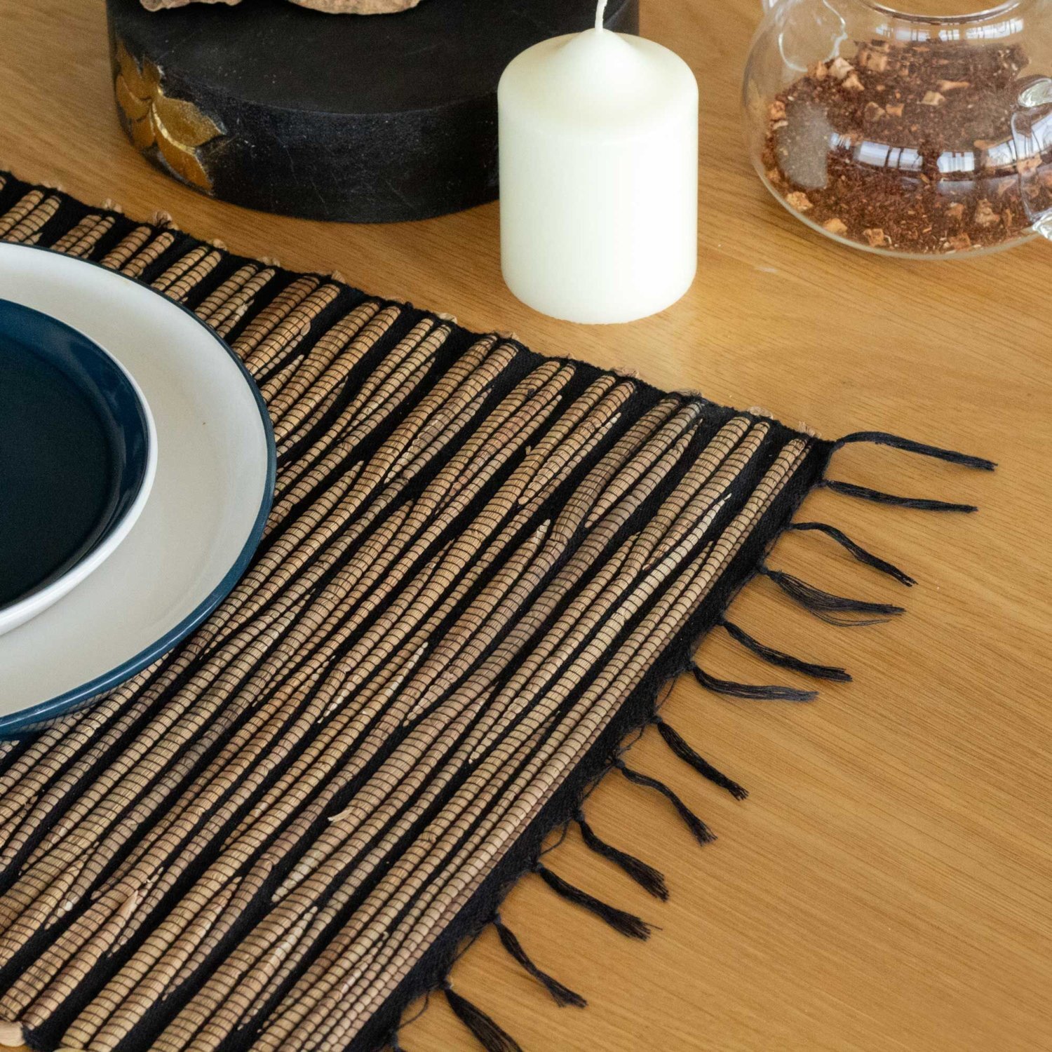 Image of Water Hyacinth Placemat Black Tiger Fringe&hellip;