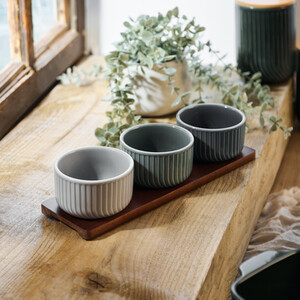 Set of 3 Stockholm Stoneware Dip Bowls with Acacia Platter