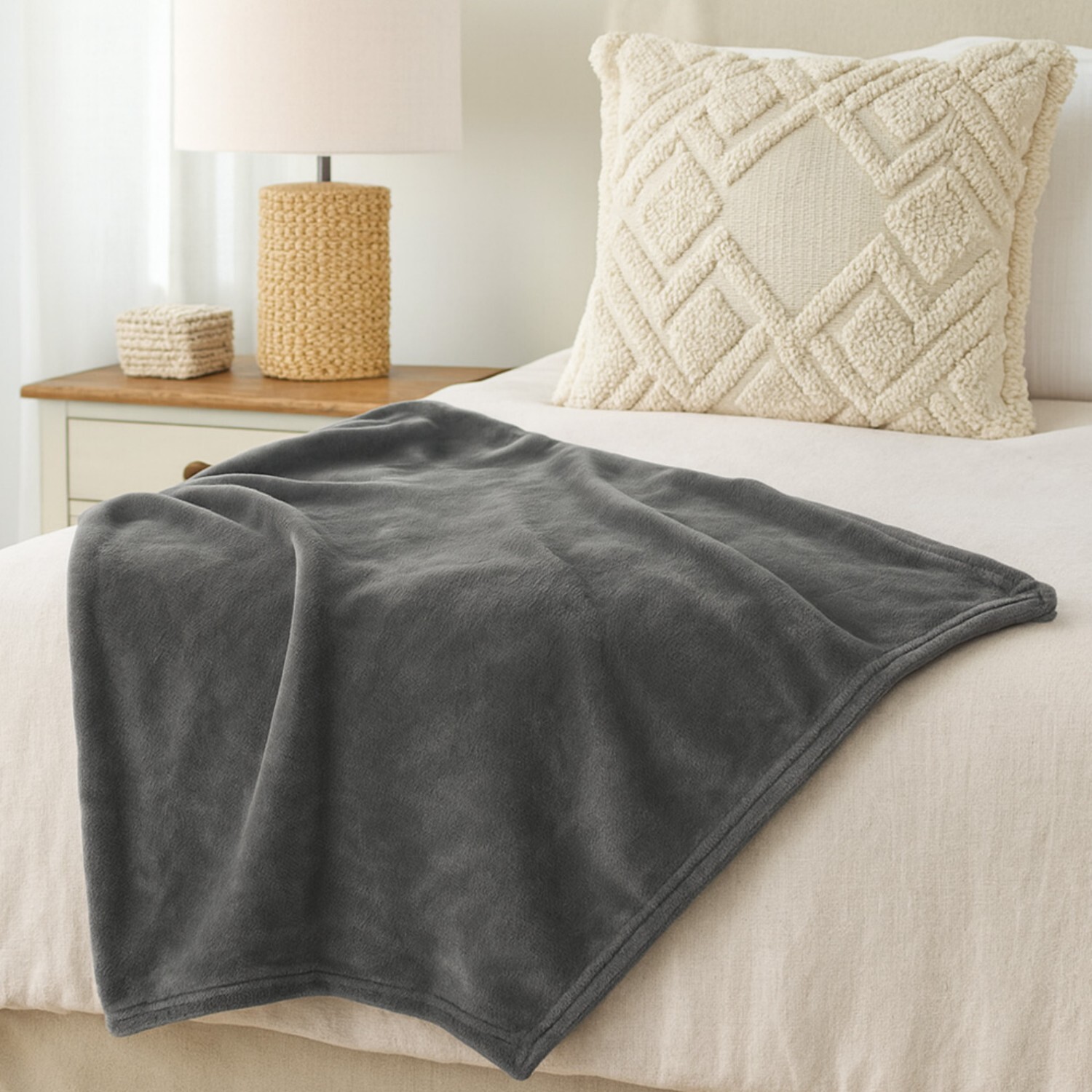 Voltico Super Soft Plain Flannel Throw Blanket 130×160cm - Green / Dark Grey | Size: 130 cm x160 cm