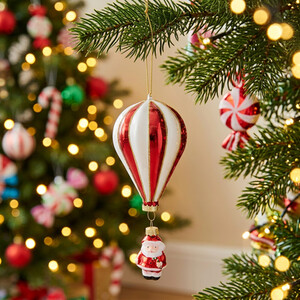 Santa's Hot Air Balloon Decoration