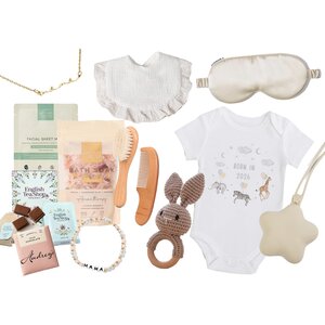 New Mum Gift Hamper Deluxe 13 Piece New Baby Pamper Gift Set in a Blue Keepsake Hamper Box