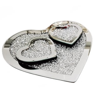 Set of 6x Crushed Jewel Mirrored Heart Shaped Placemats