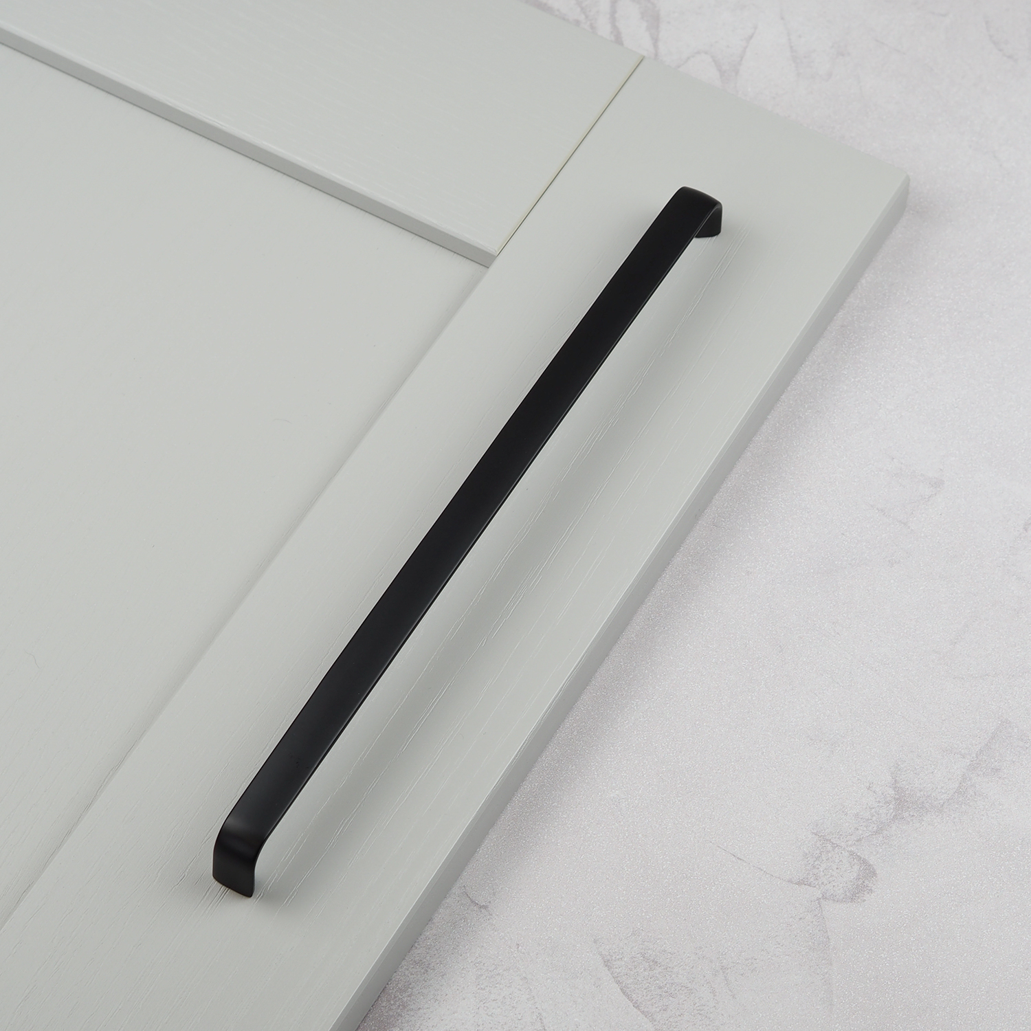 Handle & Home Curved Cabinet D Handle - Matt Black - Matt Black / 328Mm