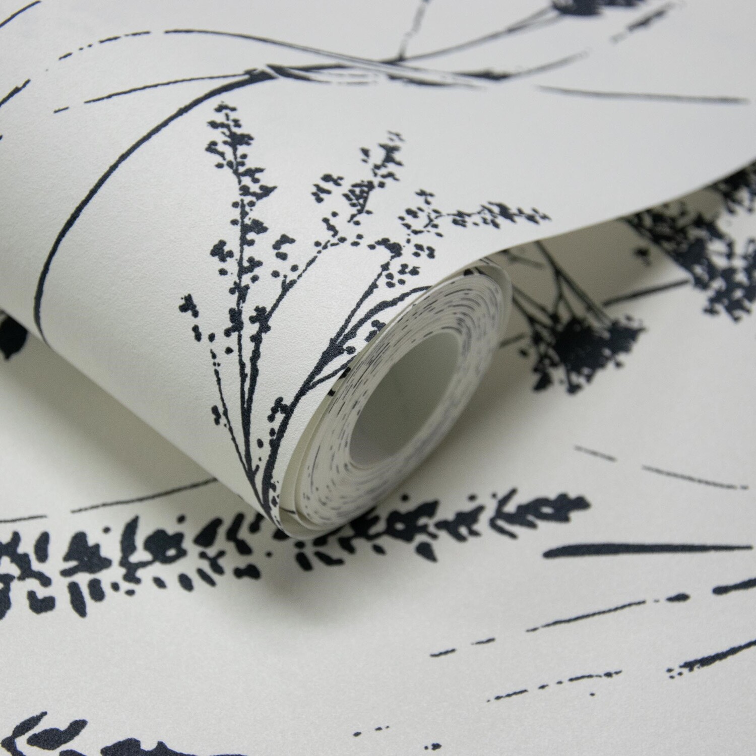 B&Q -  Halm Grass & Flower Sprigs Blown Vinyl WallpaperWhite - Image 5