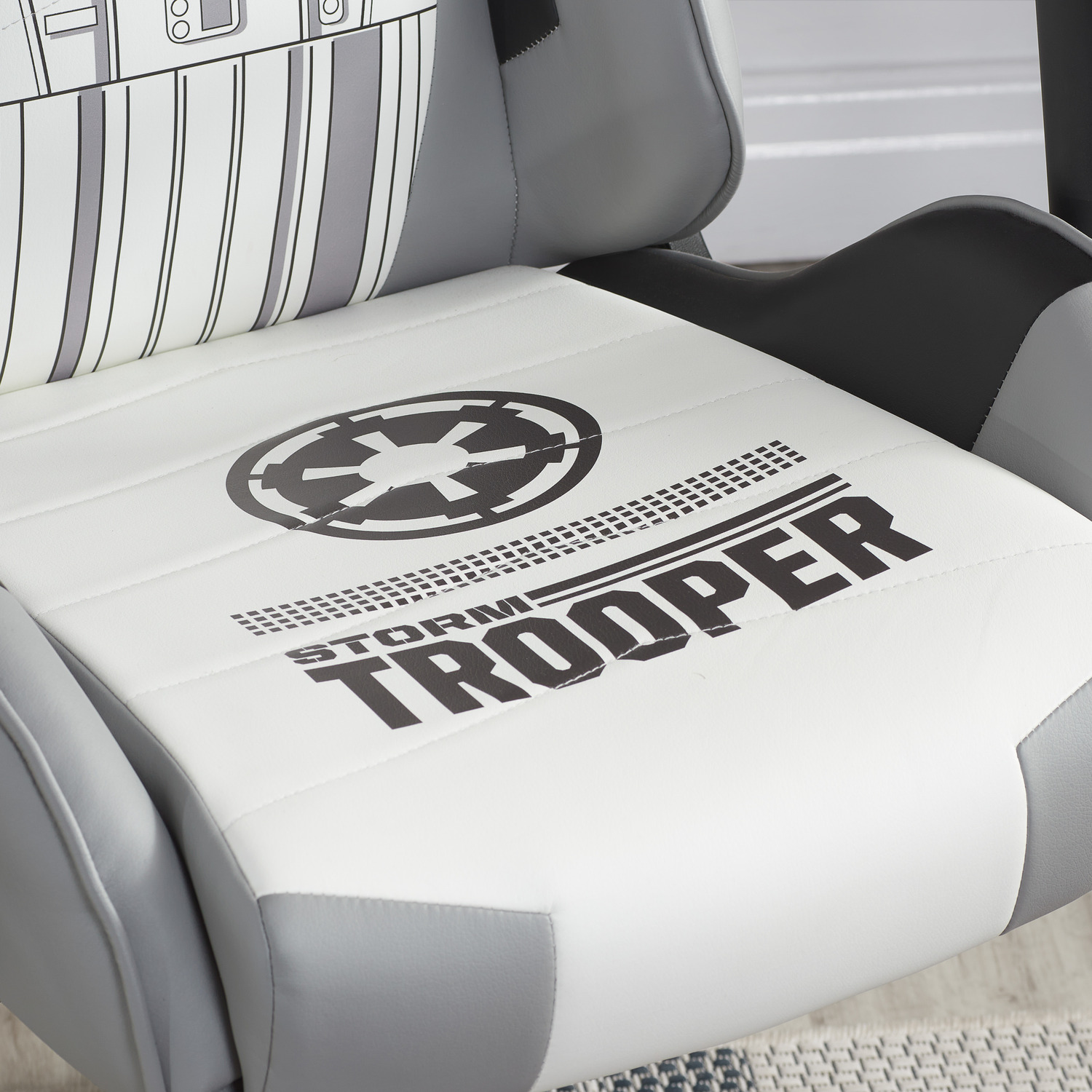 Stormtrooper Hero Computer Gaming Desk - White