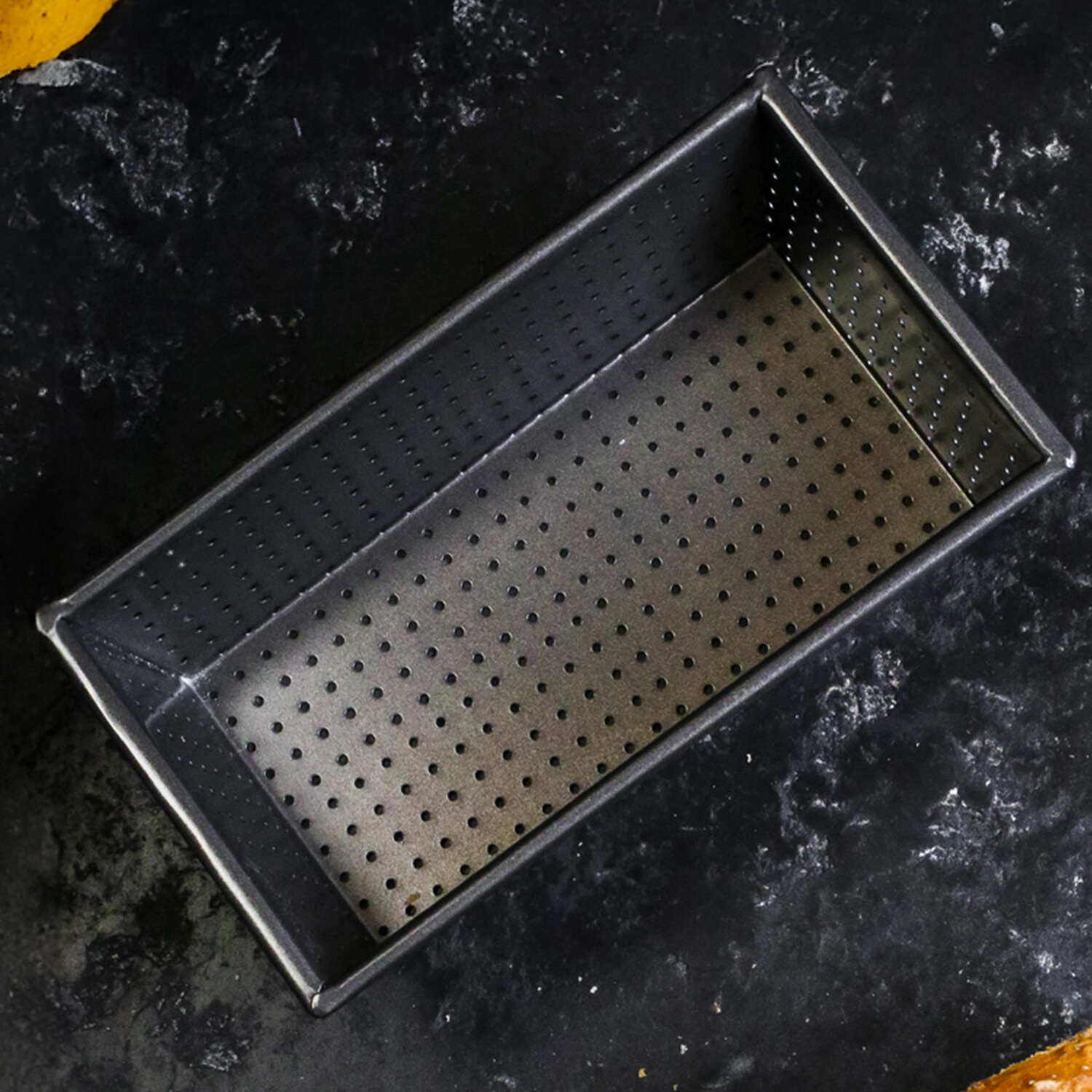 MasterClass Crusty Bake Non-stick 1lb Loaf Pan - Black