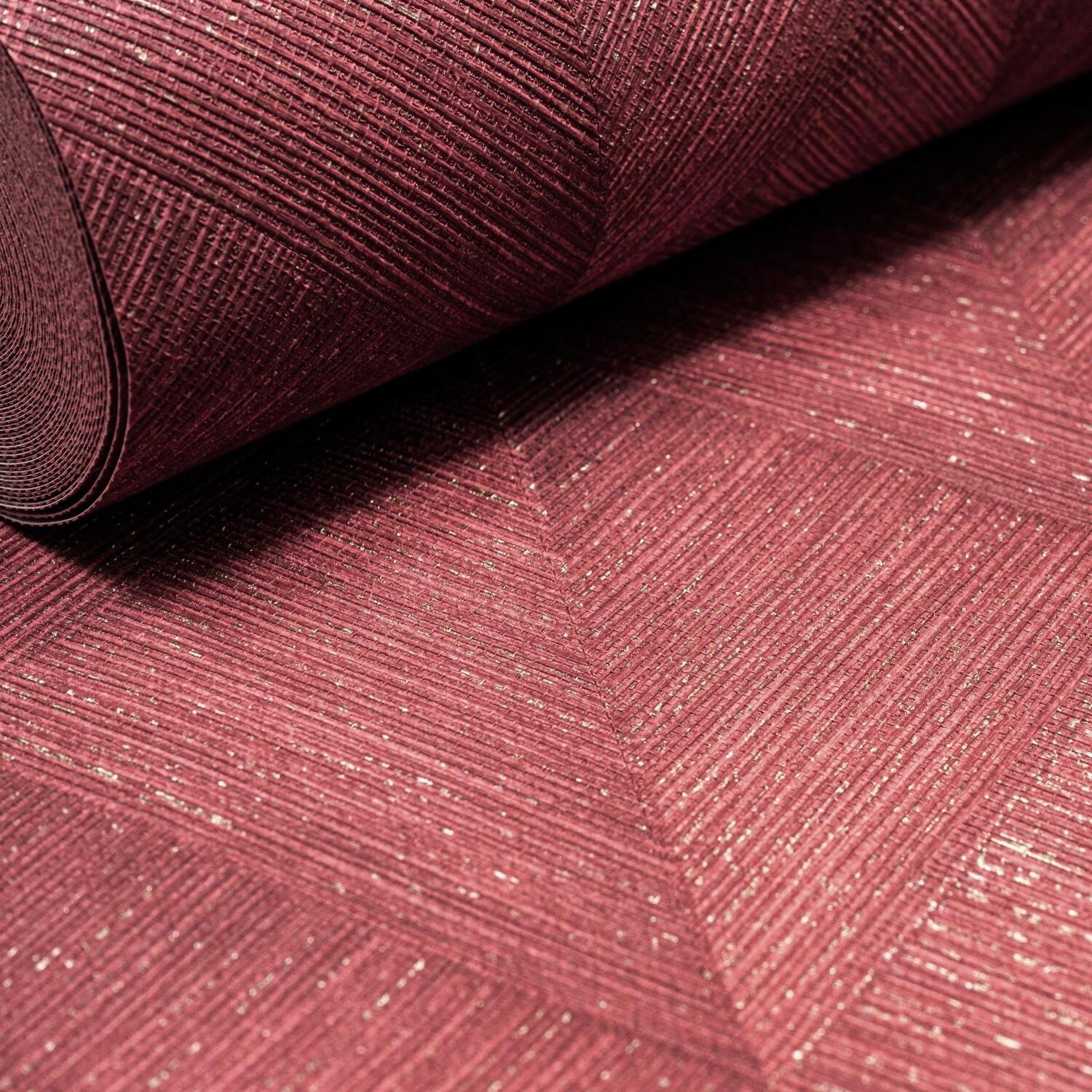 SOPHIE LAURENCE Deep Red Geometric Wallpaper – 3D Effect Textured Heavyweight Thick Vinyl, Gold Metallic Shimmer, Paste The Wall Feature Wall Covering for Living Room, Bedroom & Hallway, 10m x 0.53m - Image 3