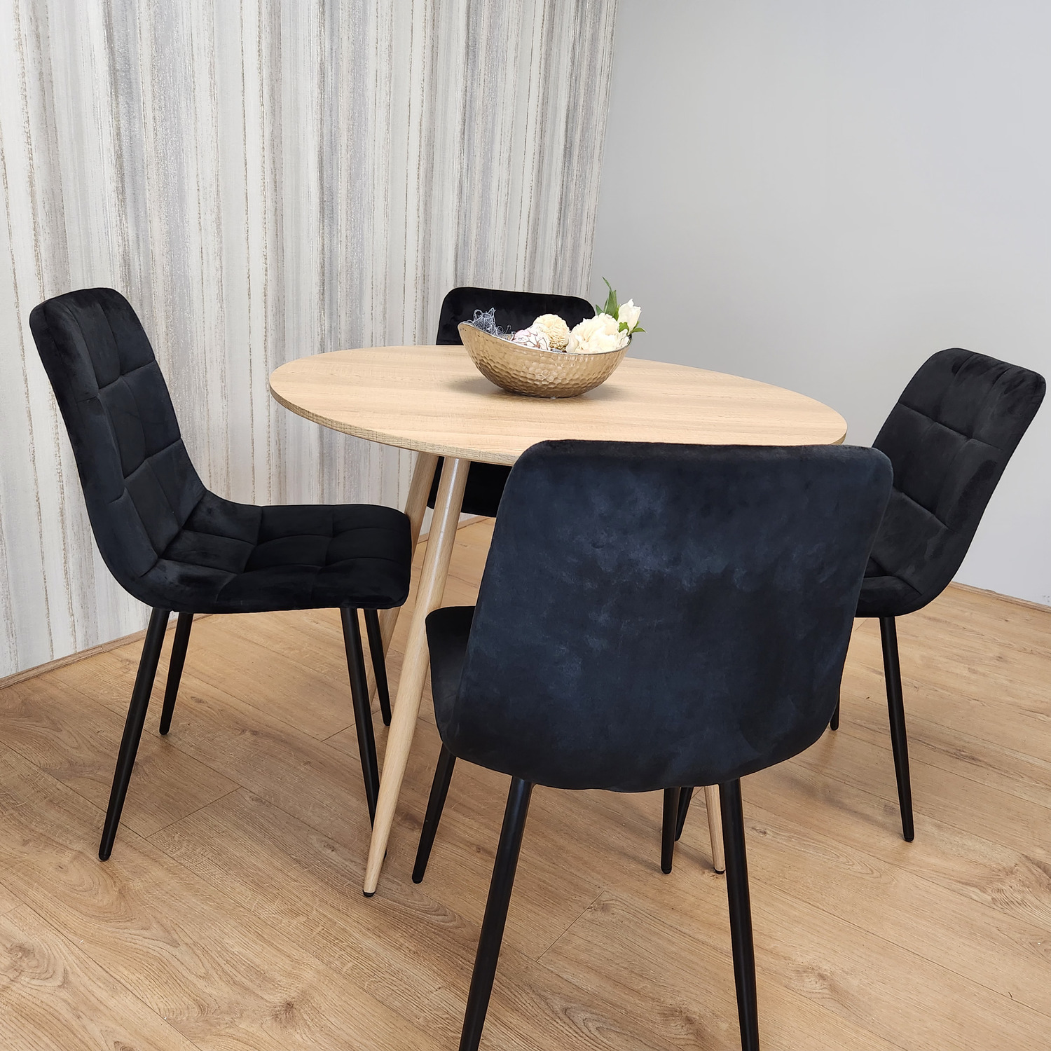 Round Oak Effect Dining Table With 4 Black Velvet Tufted Chairs Dining Set