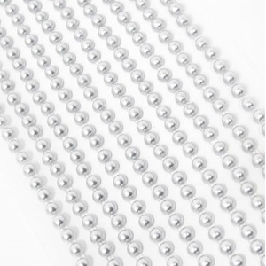 200 White Round Pearls