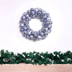 Small Shatterproof Bauble Wreath