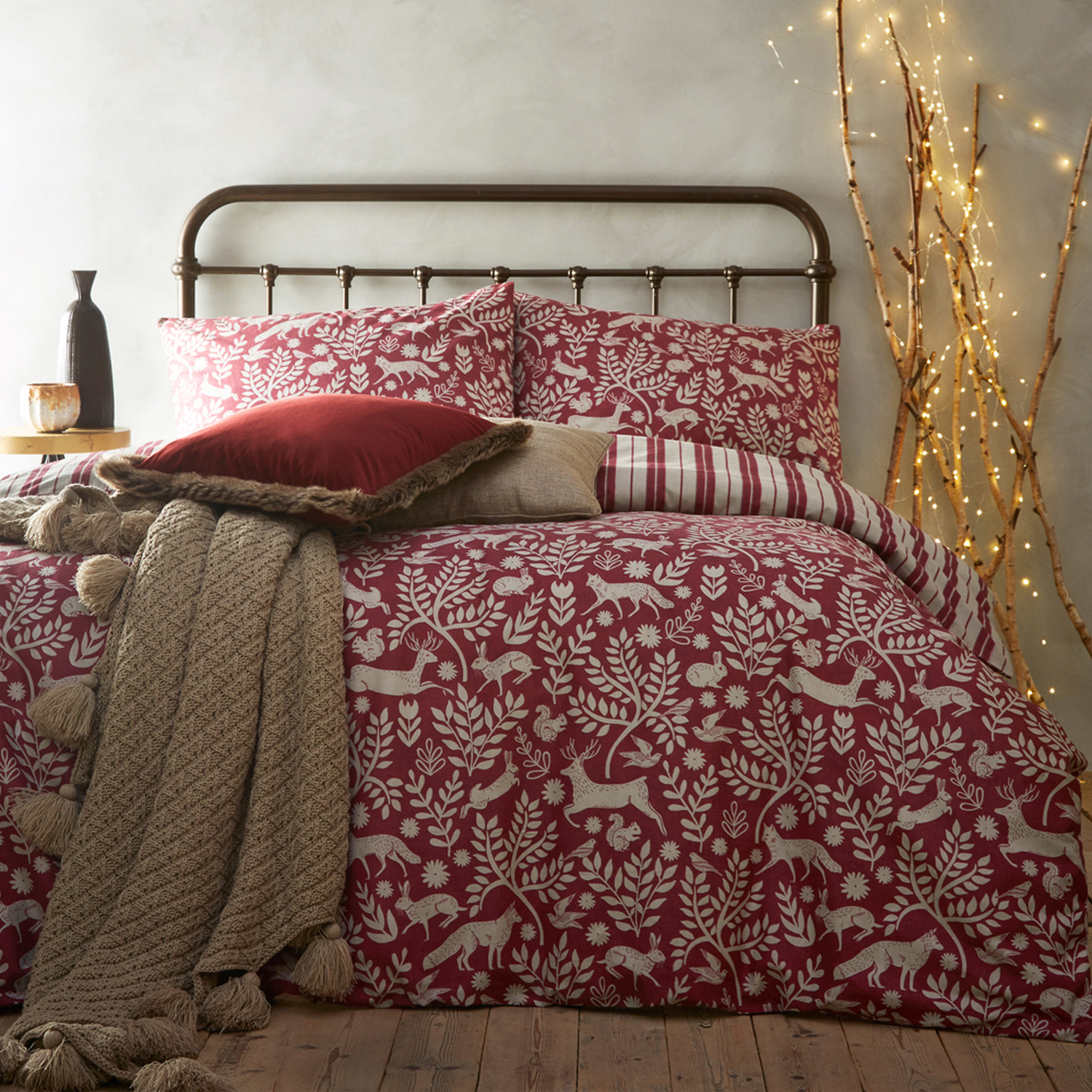 Scandi Forest Duvet Cover Set - Wildberry Red Single