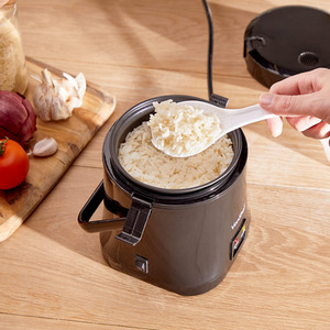 Rice Cooker With Non-Stick Removable Cooking Pot
