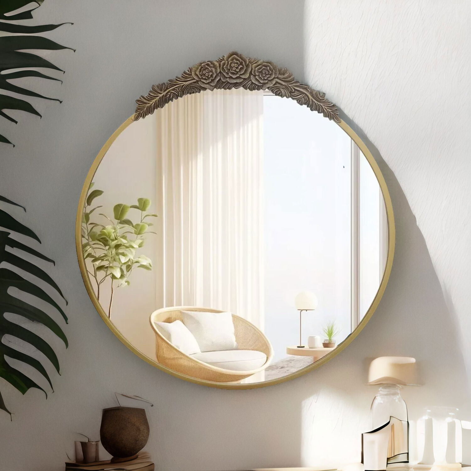Round Embossed Retro Wall Mirror - Gold