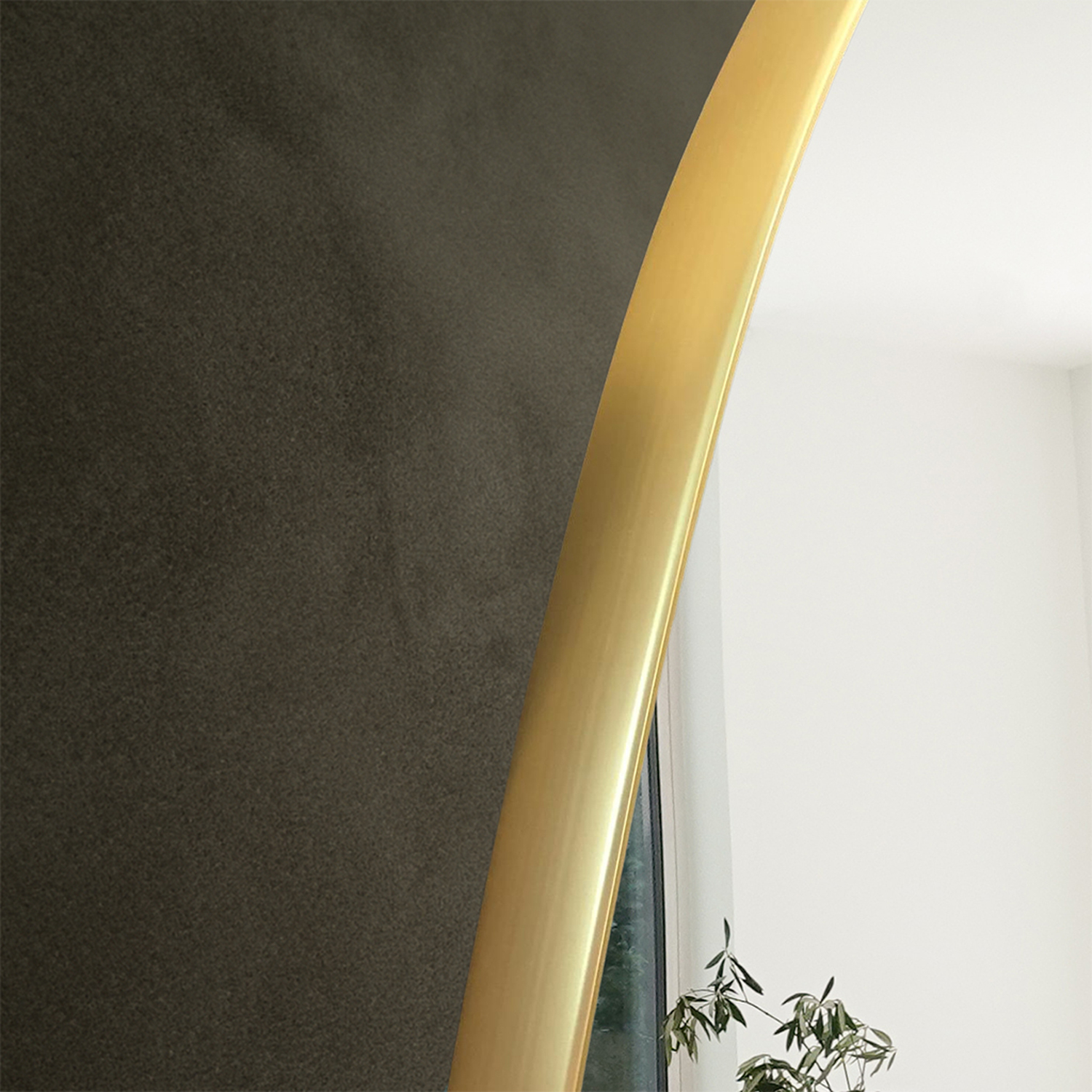 Modern Irregular Frame Leaner Mirror - Gold