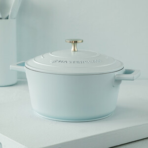 MasterClass Sky Blue Cast Aluminium Casserole Dish, 2.5L