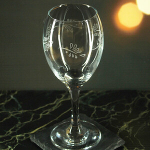 Engraved Set of 4 Pure Wine 11oz Leaves Pattern Design