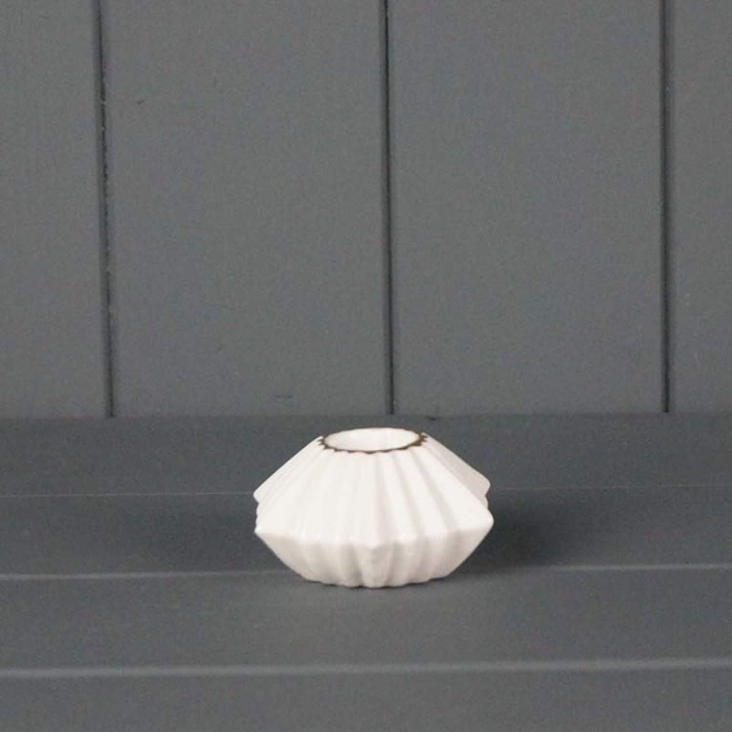 KDMD Ceramic Candle Holder with Gold Rim in White