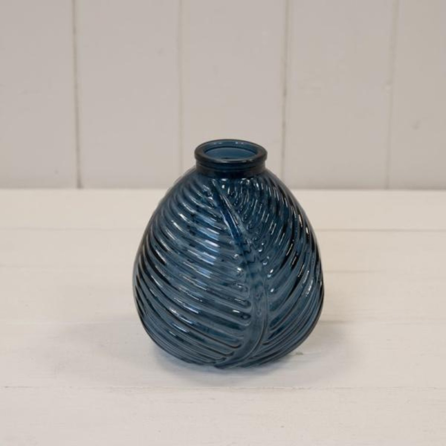 Kdmd Elegant Blue Leaf Bottle Vase For Home Decor - Blue