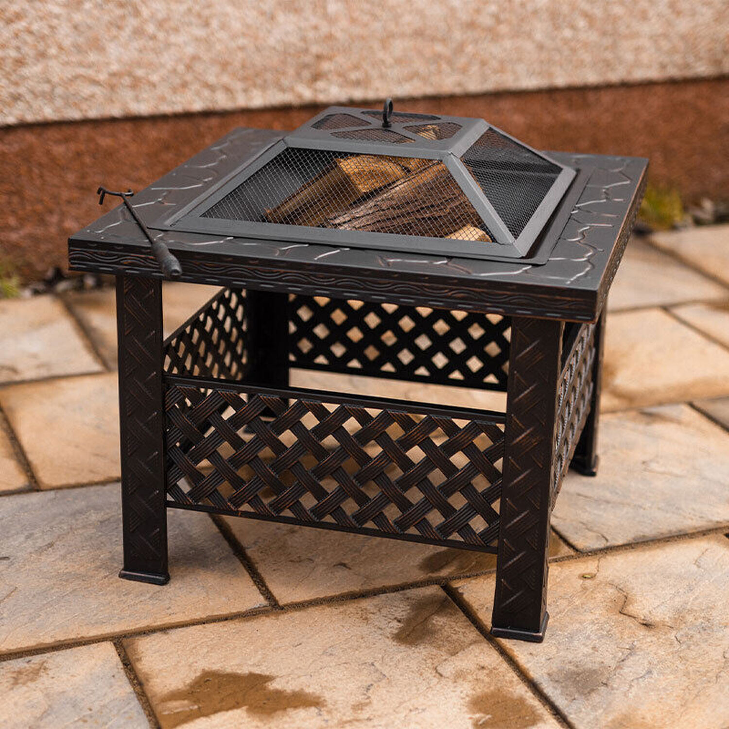 Garden Fire Pit and BBQ