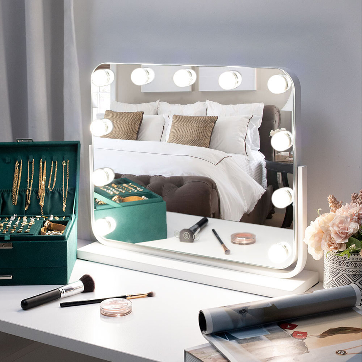 Image of Rectangular Hollywood Makeup Mirror with Filleted&hellip;