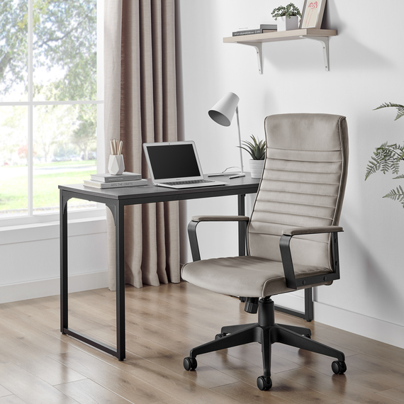 Centro Office Desk Chair With Black Legs
