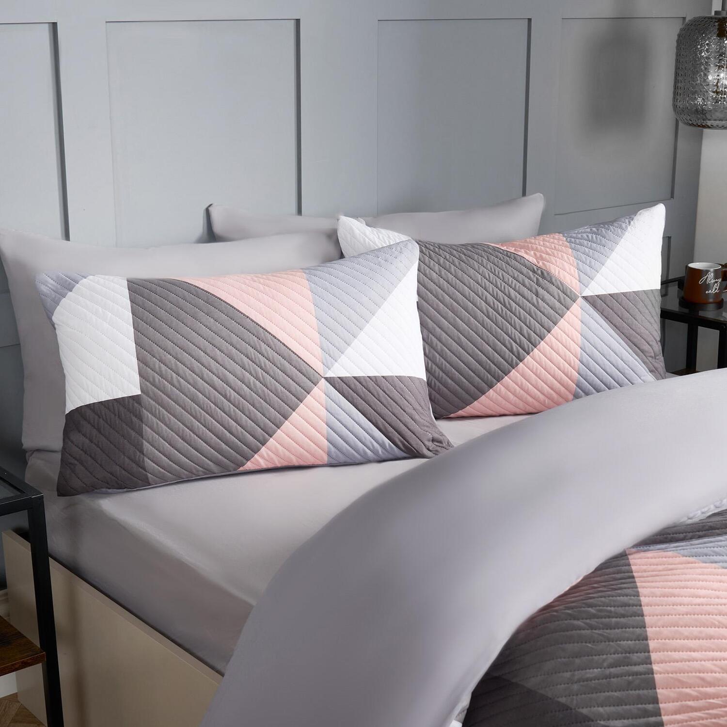 Ralph Geometric Pinsonic Duvet Set - Blush Pink Double