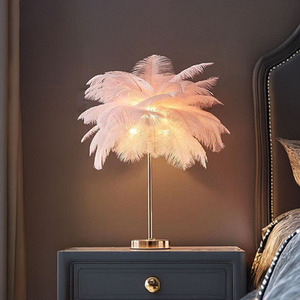 Coconut Tree-Shaped Feather Table Lamp with Metal Base