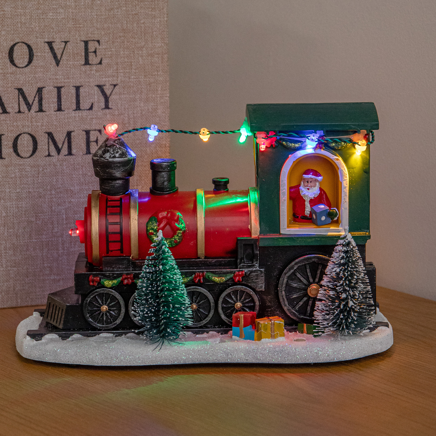 Samuel Alexander 22 Cm Light-Up Christmas Train With Santa And 8 Multi-Coloured Leds - Multi-Coloured